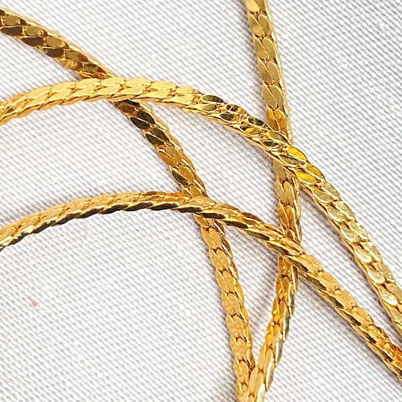 Pendant Necklace Gold Tone Flat Cobra Chain Clear Rhinestones Central Opalesque - Picture 6 of 11